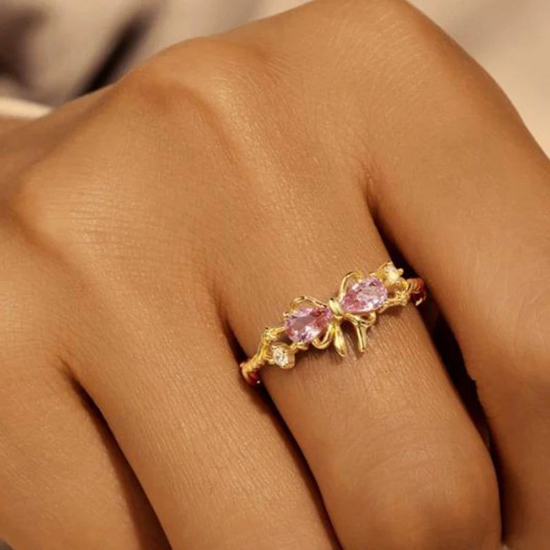 “Lovable” Ring