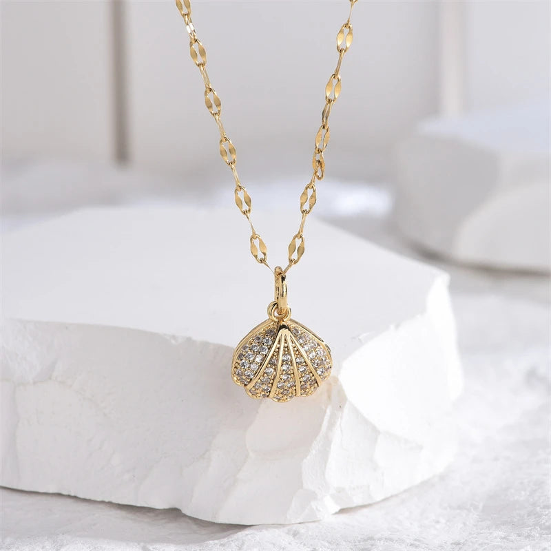 Ariel Ocean Pearl Necklace