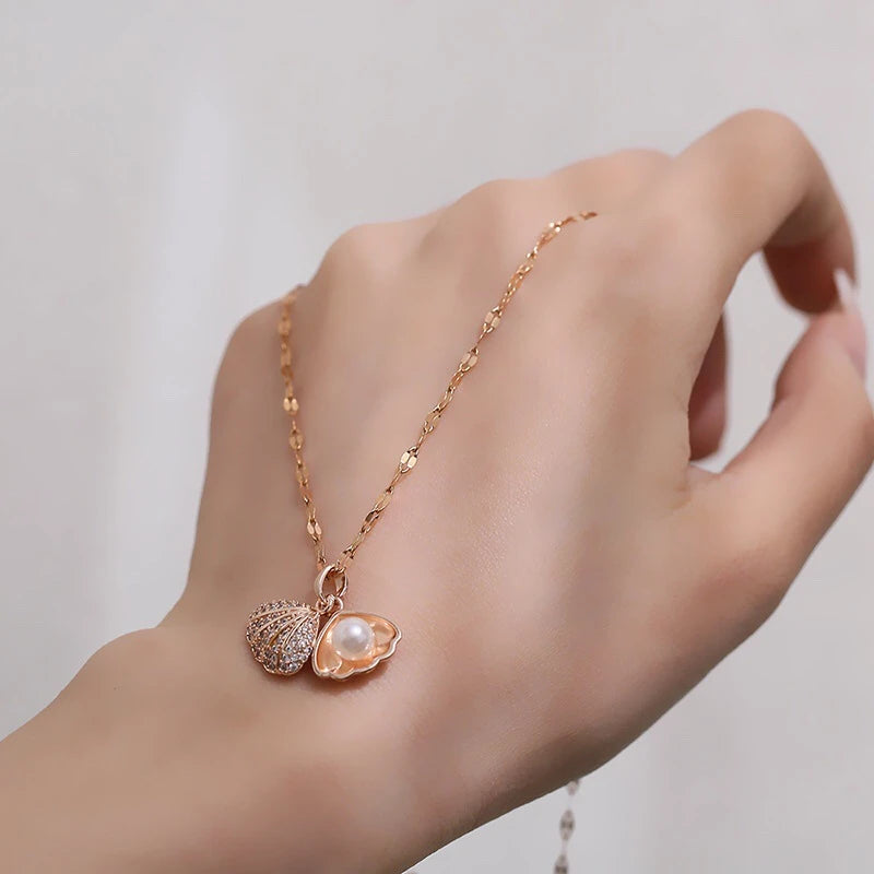 Ariel Ocean Pearl Necklace