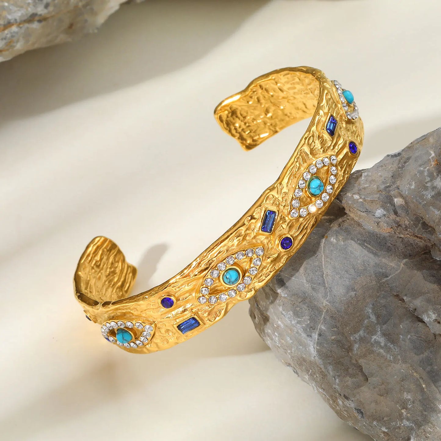 “ Nights“ cuff bracelet