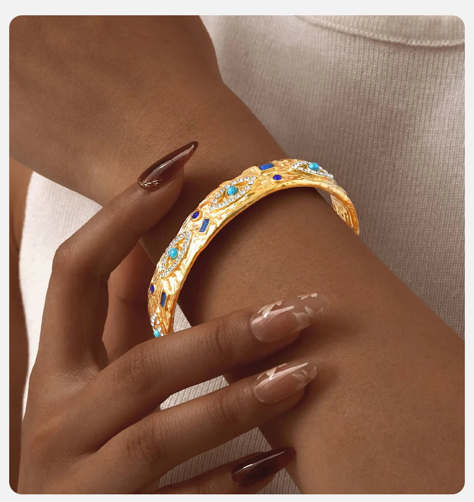“ Nights“ cuff bracelet