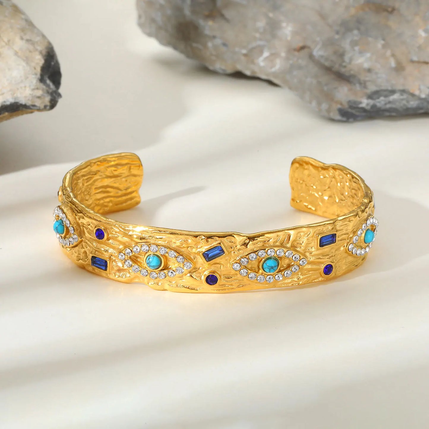 “ Nights“ cuff bracelet